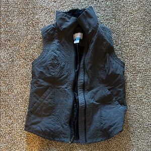 Columbia Gray Quilted Vest Med EUC